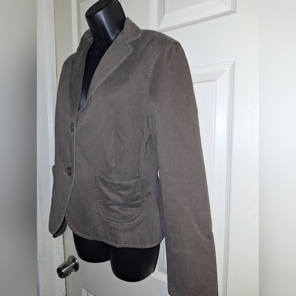 Gap blazer jacket is size 8 - Picture 3 of 5